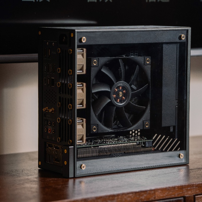 Sff Mini Itx Cnc Aluminum Chassis - เคส LP P6 ITX อลูมิเนียม CNC